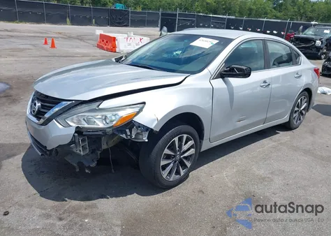 2017 Nissan Altima 2.5 Sv z USA, uszkodzony, nr VIN 1N4AL3AP2HC196760